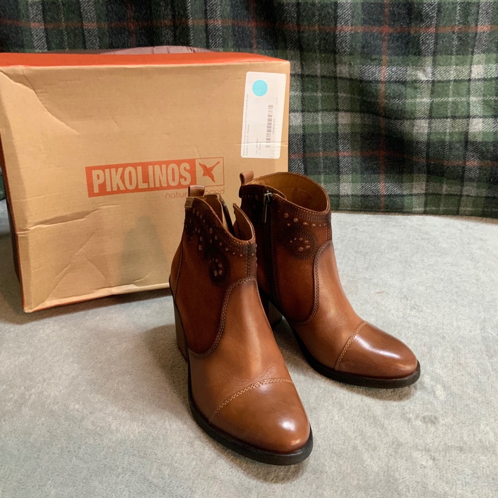 Pikolinos Women Brown Leather Suede Studded Ankle Boots Size 38 NIB